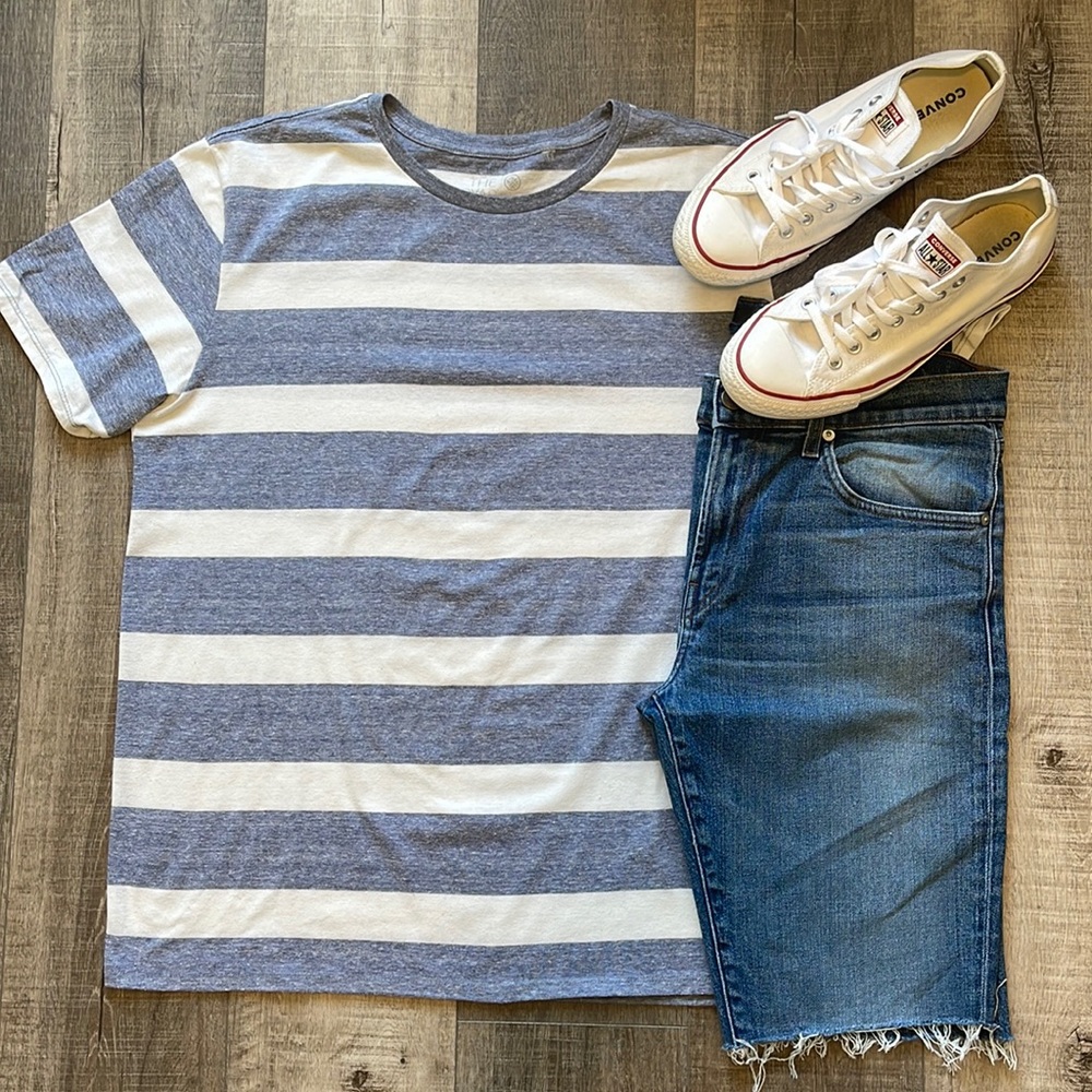 ON THE BYAS TEE